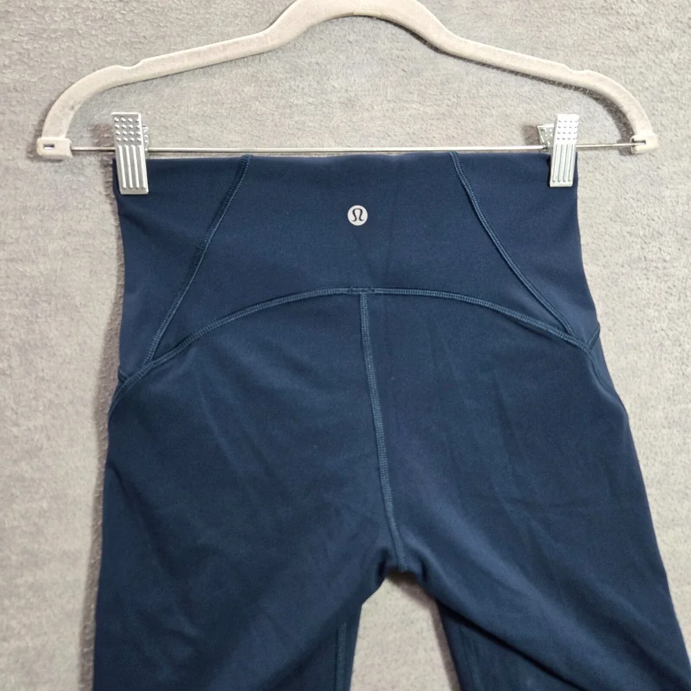 Lululemon Women Activewear Pants 6 Blue Train Time Crop‎ Leggings 18 in Inseam